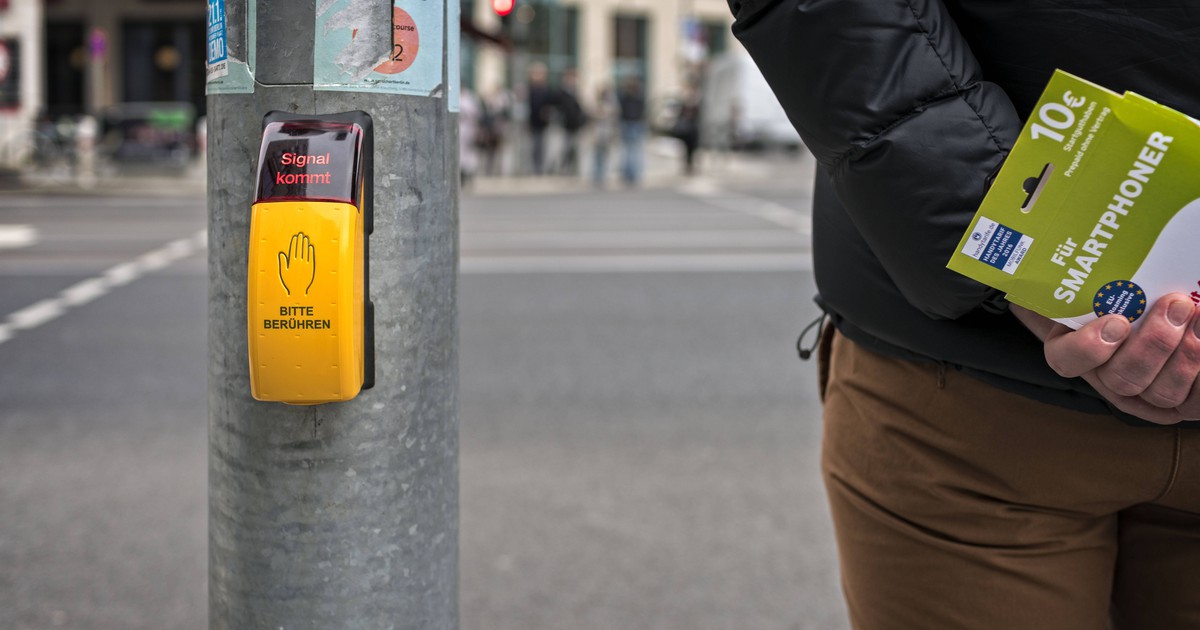 Wofür Ist Der Knopf Unter Der Ampel Wofür ist der Knopf unter der Fußgänger-Ampel wirklich da?